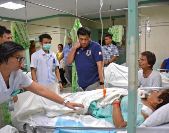 Филипини: Проглашено "стање безакоња"