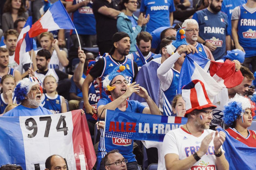 EP: Francuzi zgazili Island, Slovenci jači od Grka!