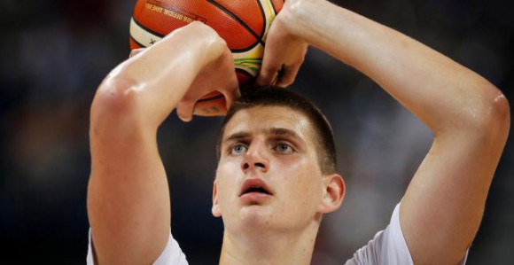 Video: Jokić se sprema za novu sezonu i ne promašuje!