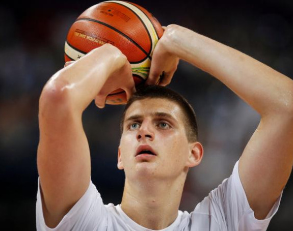 Video: Jokić se sprema za novu sezonu i ne promašuje!