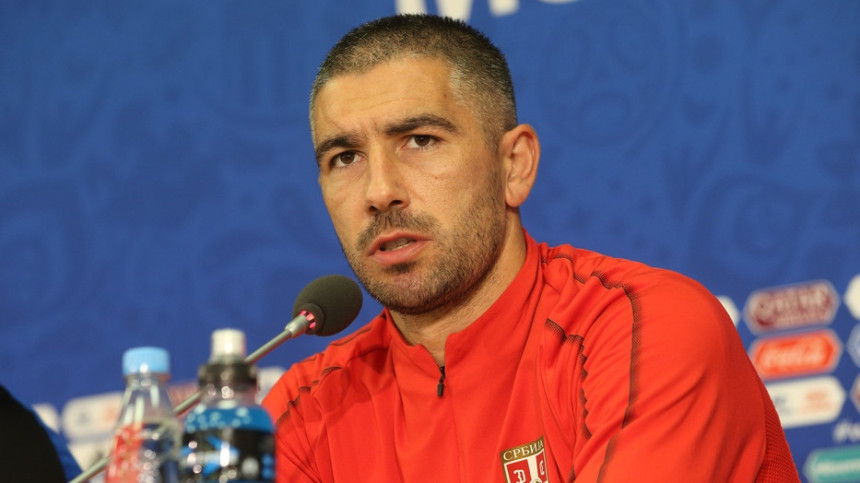 Kolarov povisio TON: Kako to da oni igraju za Crnu Goru?!