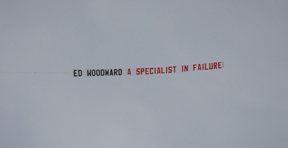 Мурињо добио битку - навијачи су на његовој страни!