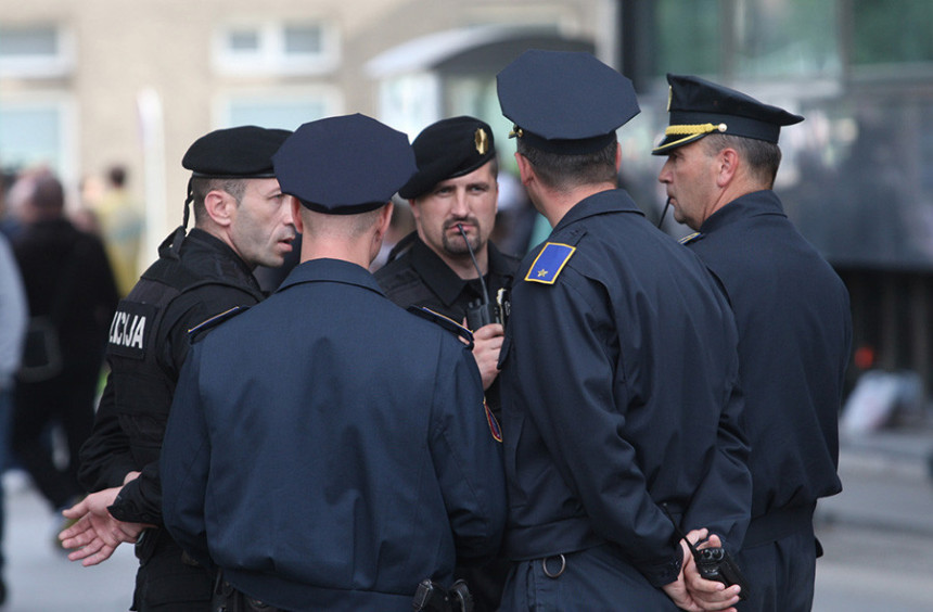 MJERE: Na Paradi ponosa više od 1.000 policajaca