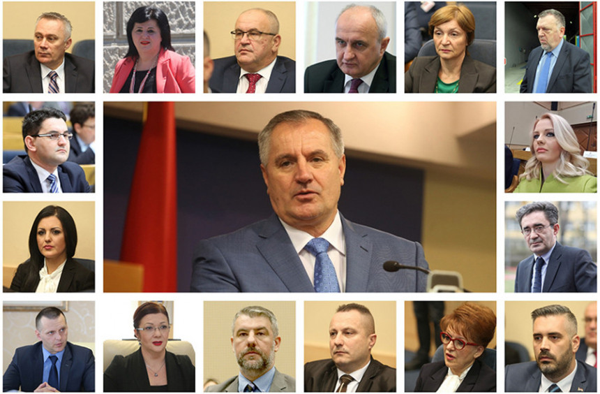 Vlada Republike Srpske se osipa, pala prva ostavka