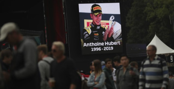 Kako je došlo do tragedije i stradanja mladog vozača?