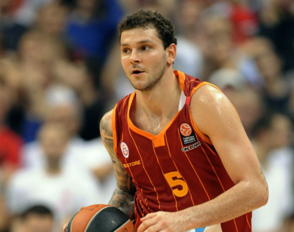 Micov se oporavio od povrede!