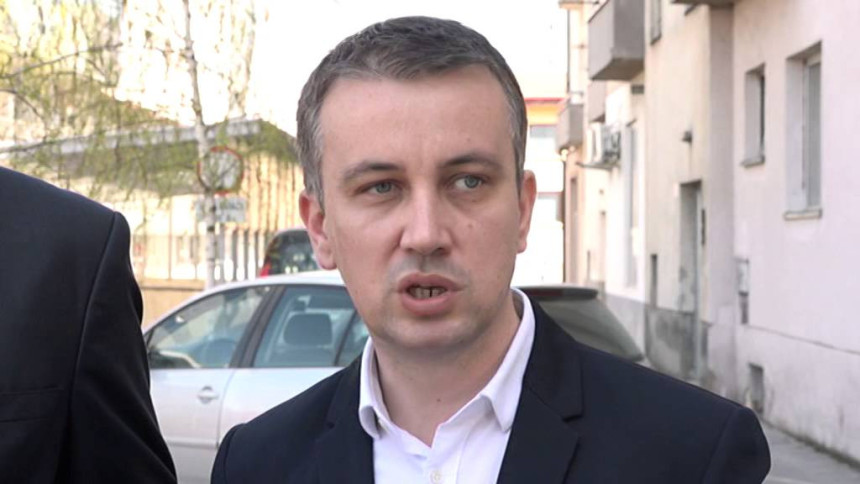 Zloupotreba institucija RS
