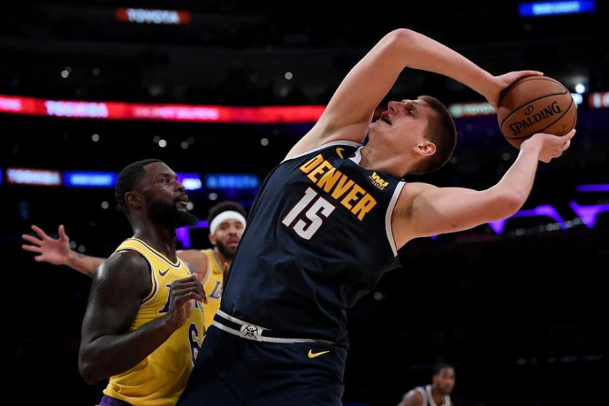 Video: Jokić - Lebron 2:0!