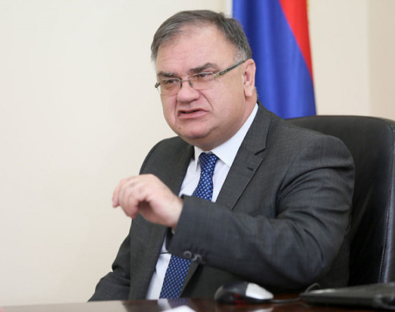 Ivanić: Ako je iko gurao NATO, onda je to SNSD