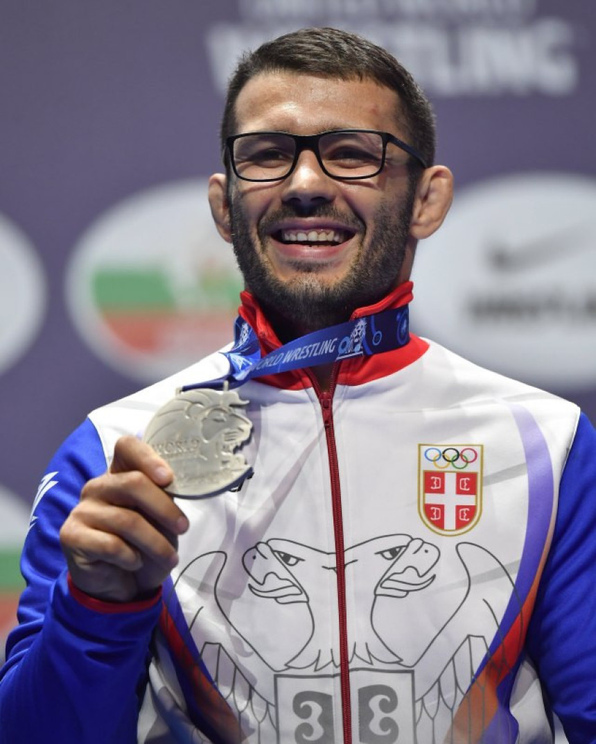 Štefaneku i treneru po 25.000 evra od države za srebro!