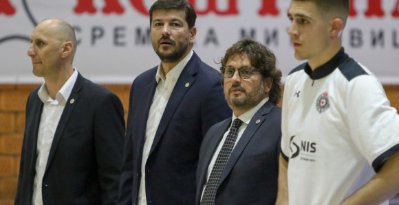 Trinkijeri: Sutra ulazimo u salu i bacamo ključ!