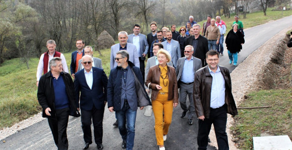 Asfaltni put za srpske povratnike