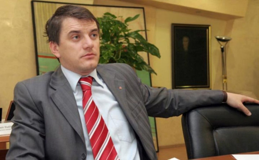 Jednomjesečni pritvor Damiru Hadžiću