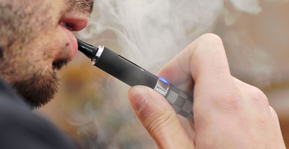 E-cigarete nanose štetu zubima kao i klasične?