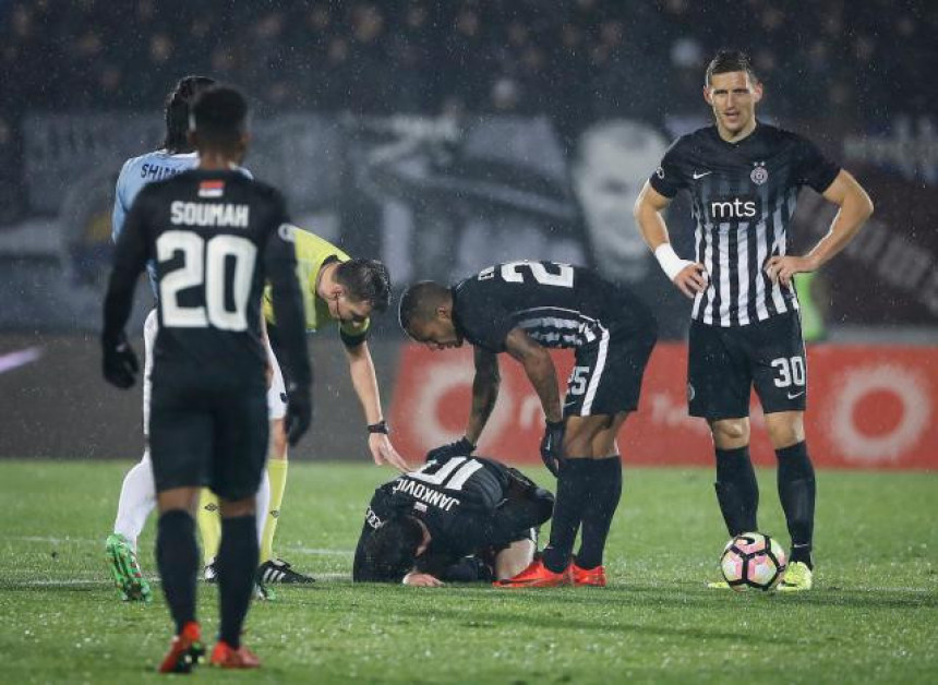 Јанковић завршио 2017. - пропушта и ''вјечити дерби''!