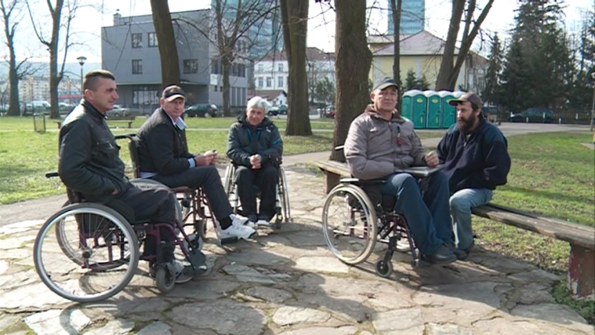 Nezadovoljni ratni vojni invalidi