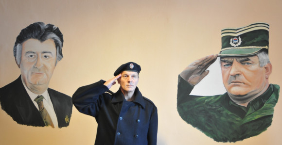 Murali Karadžiću i Mladiću