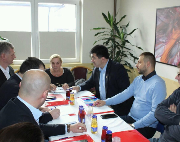Pomoć invalidima u Loparama 