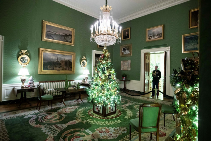 Меланија Трамп украсила Бијелу кућу за Божић