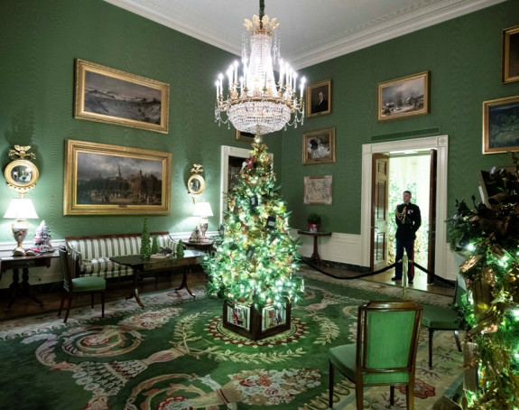 Меланија Трамп украсила Бијелу кућу за Божић