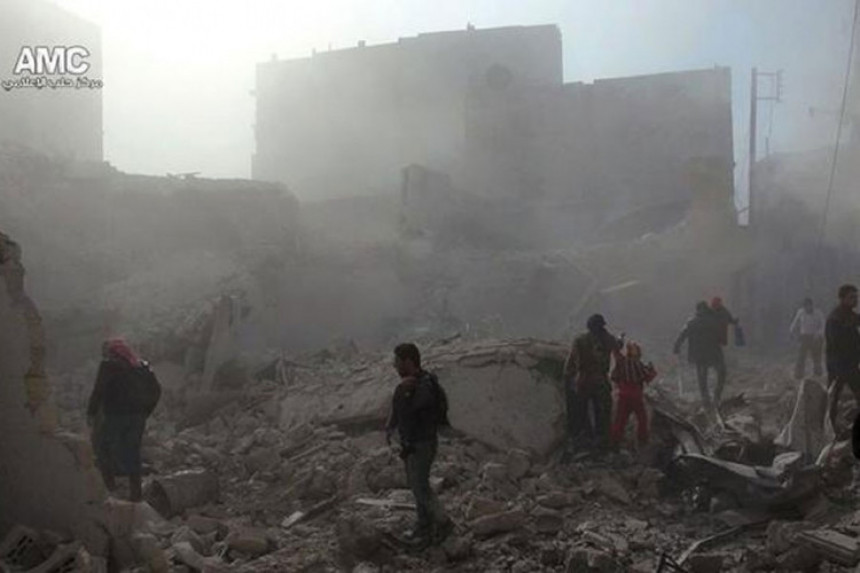 Бомбардери уништили фабрику оружја ИД