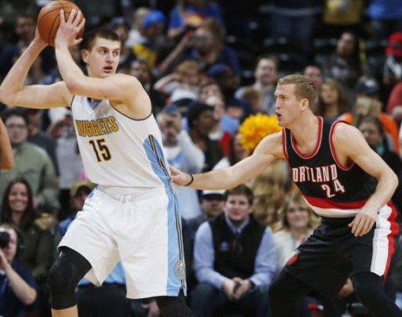 NBA - video: Jokić na poen od dabl-dabla!