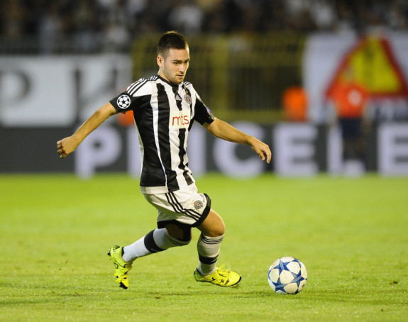 Сад и ПСЖ жели Андрију Живковића!