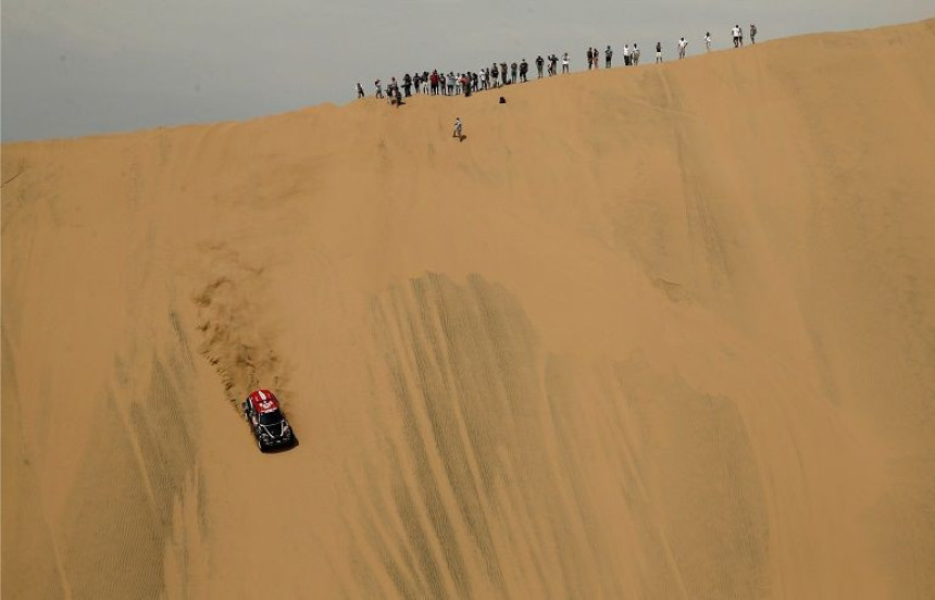 Sajnc, Peterhansel, Loeb... Ko osvaja Dakar reli?