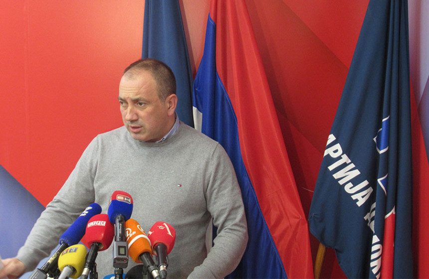 Crnadak poručio: Riješite ubistvo