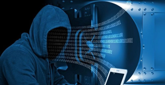 Хакери ударили на политичаре