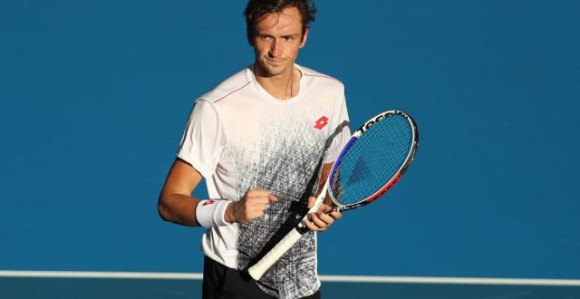 Brizbejn: Medvedev preko Raonića do 1/2-finala i Conge!