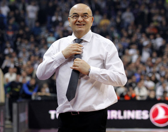"Vujošević se nije uklopio u CSKA zbog jezika"!