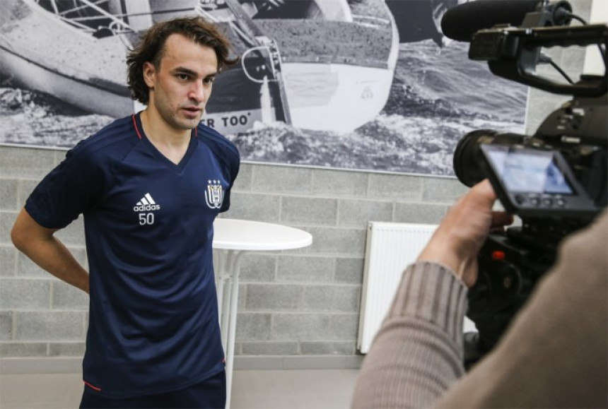 Lazar Marković tek za mjesec dana!