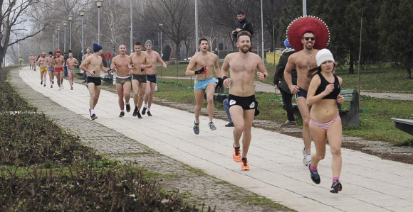 Beograd: Trka u donjem vešu