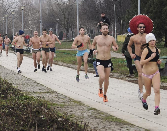 Beograd: Trka u donjem vešu