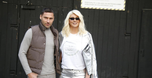 Jelena sa Duškom i djecom u Dubai