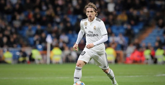 Реал нуди Модрићу нови уговор!