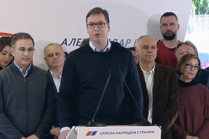 Vučić proglasio ubjedljivu pobjedu