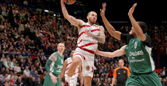 EL: Armani ide ka Top 8, a Džejms je MVP mjeseca!