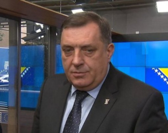 Dodik u Briselu uručuje odgovore 