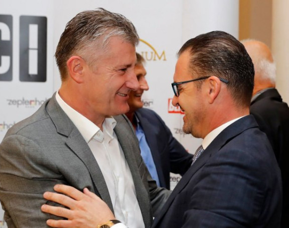 Шукер и Мијатовић нису хтјели да додају лопту Раулу!