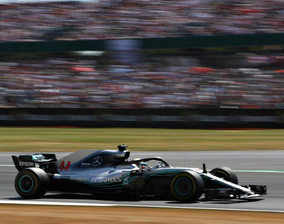 Хамилтон спреман за борбу: Ферари је корак испред!