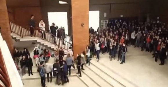 Profesori odbili da kazne gimnazijalce