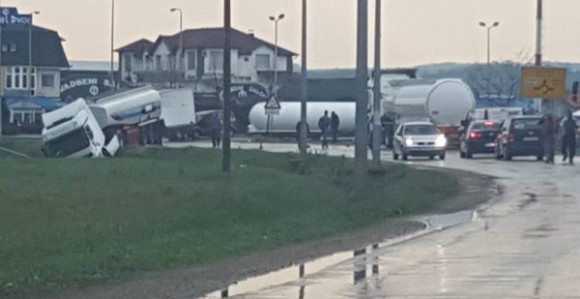 U sudaru četvoro povrijeđeno