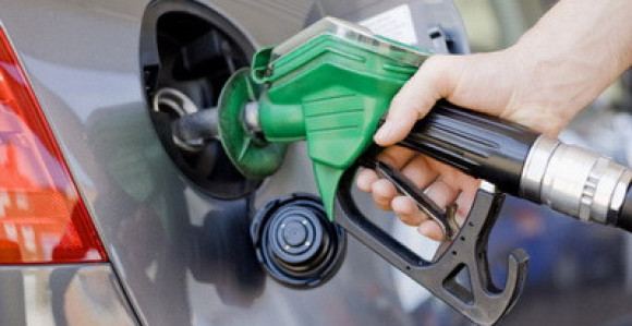 Nećemo glasati za akcize na gorivo!