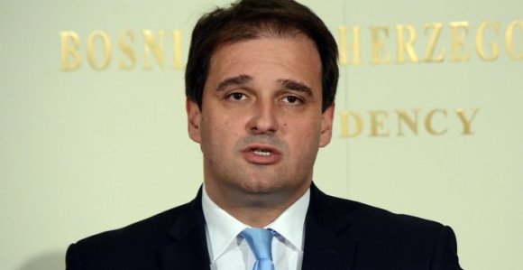 Nije lijepo varati svoj narod