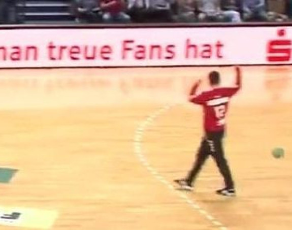 Video: Plakanje od smijeha! Ovakav gol nikad niste vidjeli!