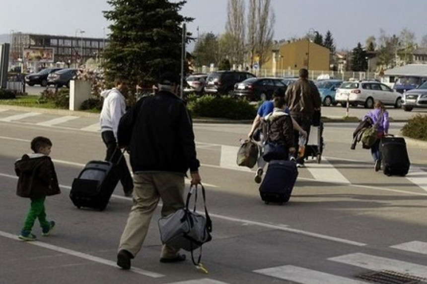 Njemačka vraća 3.500 osoba BiH