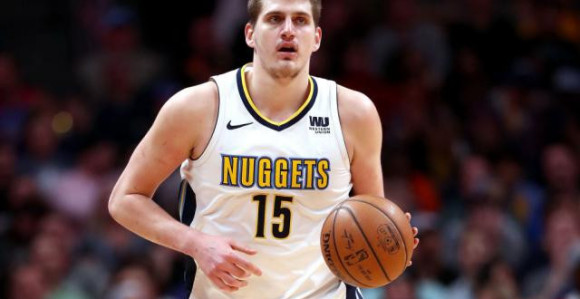 Dok je Jokić raspoložen, nada u plej-of traje!