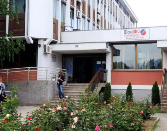 Дугују скоро пола милијарде марака